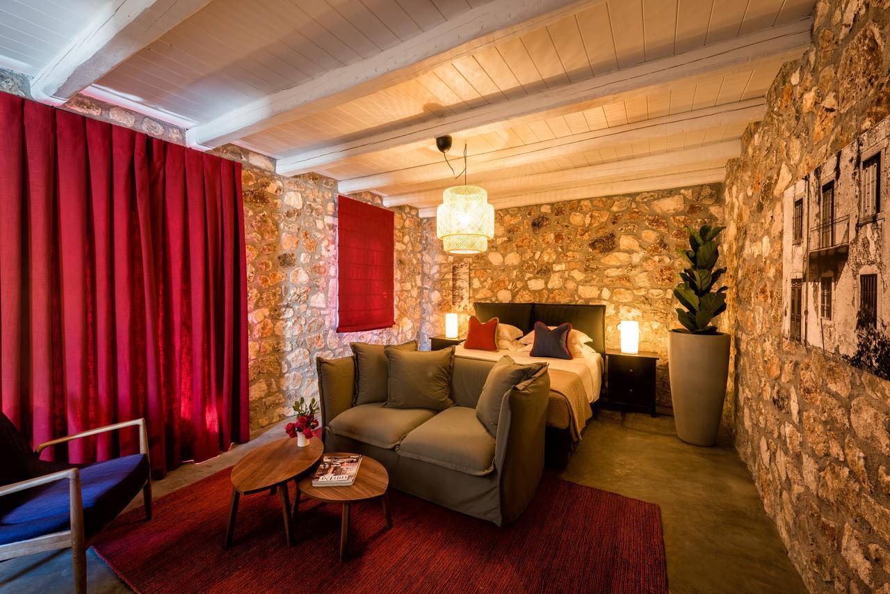 North Point Rooms Antipata  ภายนอก รูปภาพ